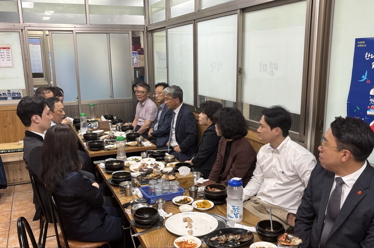 제주특별자치도의회, 전통시장 경제 활력화에 힘을 보태다.