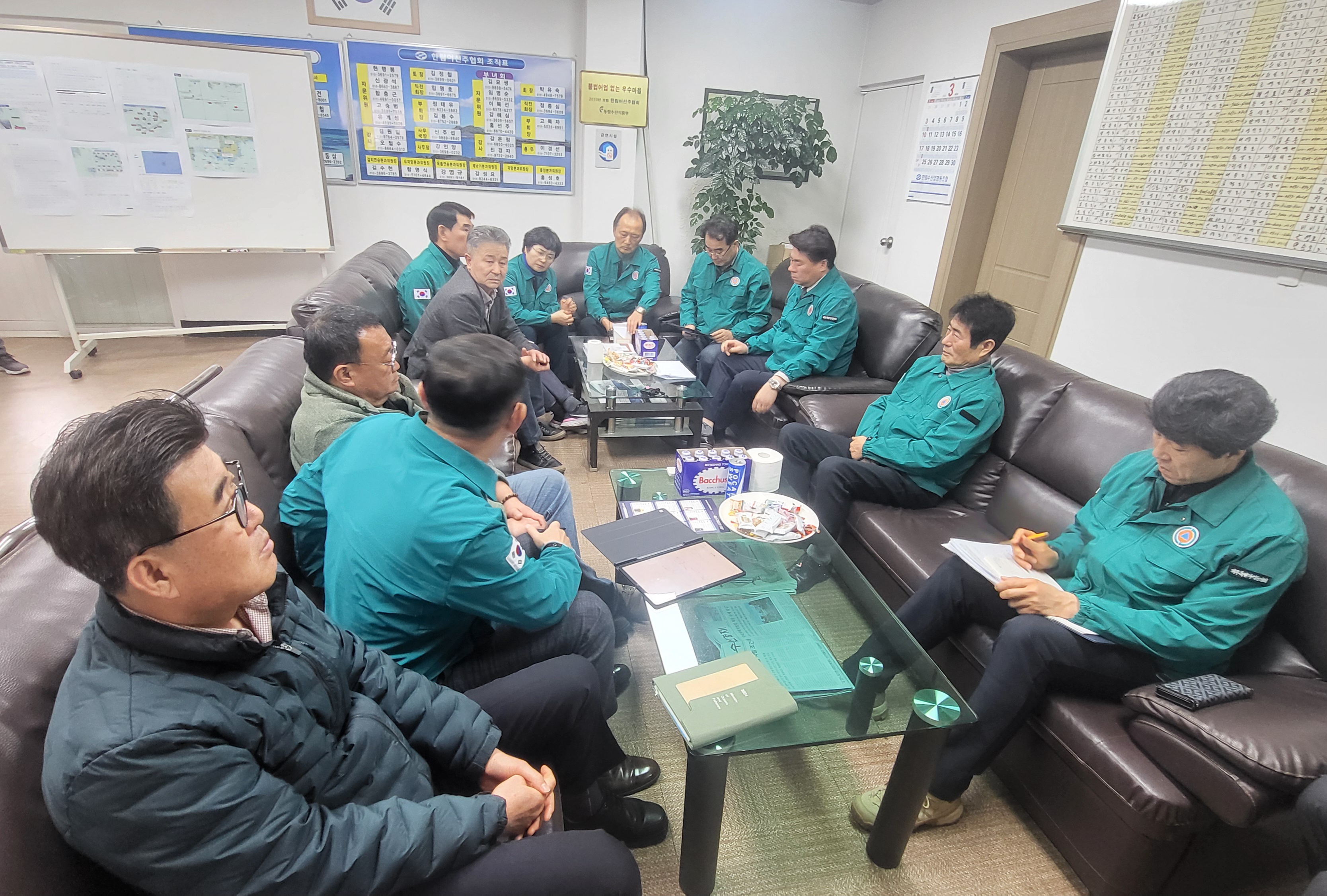 (보도자료)제주특별자치도의회 농수축경제위원회,  통영 인근 해상 어선 전복사고 현장지원상황실 방문