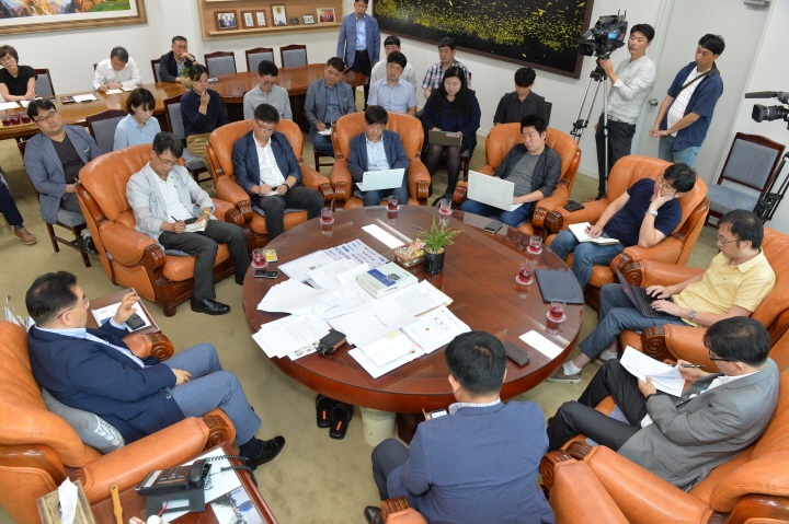 제주특별자치도의회 김태석의장 기자간담회