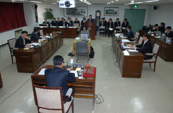 농수축·지식산업위원회 해양수산본부 방문