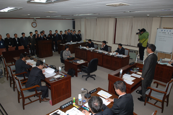 환경도시위원회 청정환경국 소관 2008년도 행정사무감사 실시
