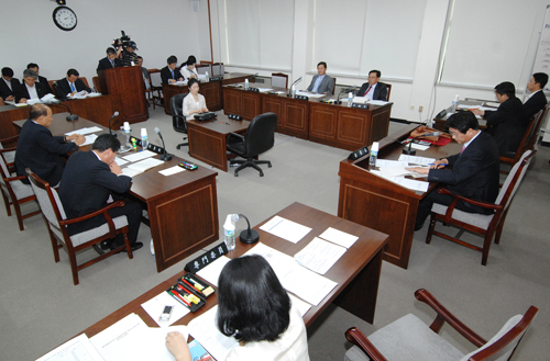 농수축지식산업위원회 일부조례안등 안건심사 실시