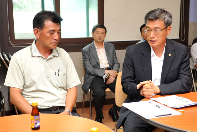 의장단 및 상임위원장단 강정마을 방문