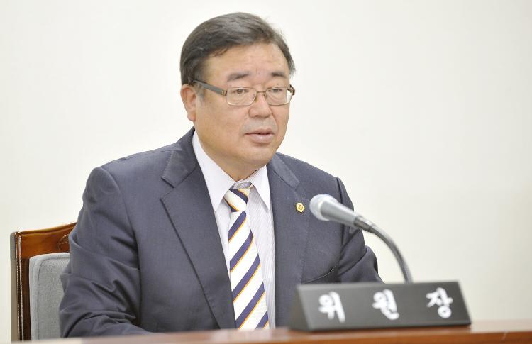 문화관광스포츠위원회 행정사무감사-위원회 회의실