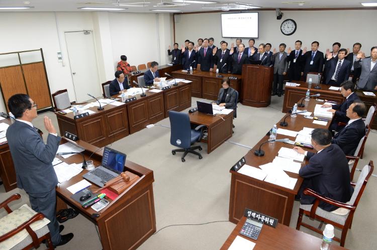농수축경제위원회 행정사무감사- 위원회회의실