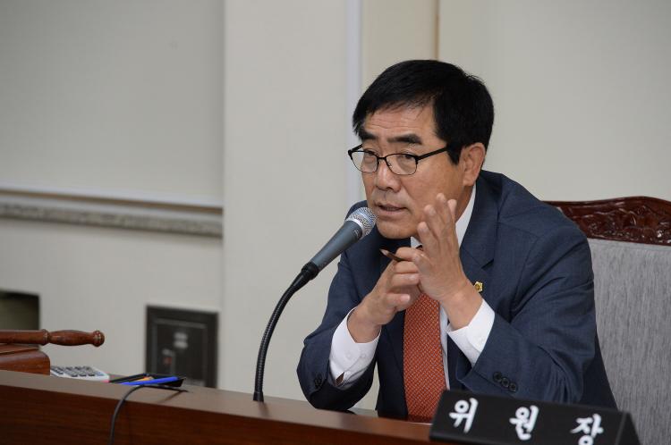 제주특별자치도의회 농수축경제위원회 회의- 위원회 회의실