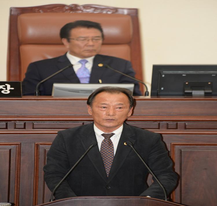 제329회 임시회 제5차본회의 교육행정에 관한 질문- 본회의장