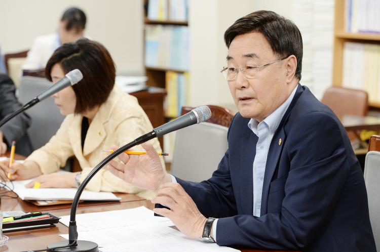 문화관광스포츠위원회 제1차회의-문화관광스포츠위원회 회의실