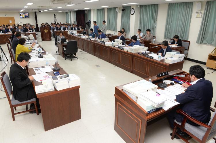 예산결산특별위원회 제2차회의
