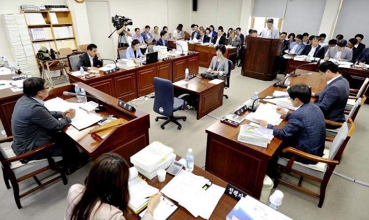 문화관광스포츠위원회 제1차 회의-문화관광스포츠위원회 회의실