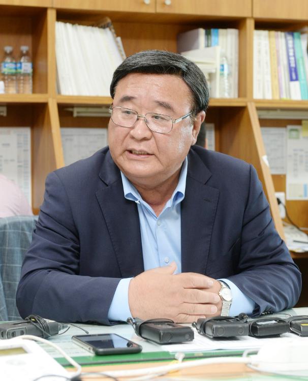  구성지의장 기자회견-기자실