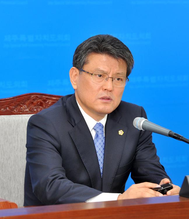 - 제355회 제2차 정례회 기간중 행정자치위원회 회의- 상임위 회의실