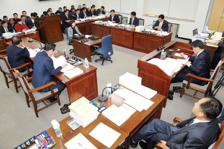 제355회 제2차 정례회 환경도시위원회 제5차회의- 환경도시위원회 회의실