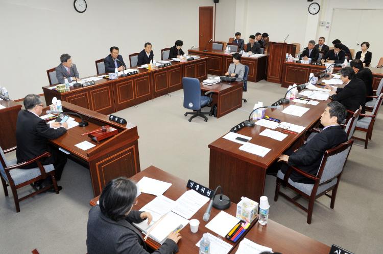 제336회 임시회 폐회중 교육위원회 회의-교육위원회 회의실