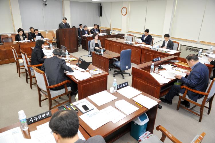  문화관광스포츠위원회 제5차회의-문화관광스포츠위원회회의실