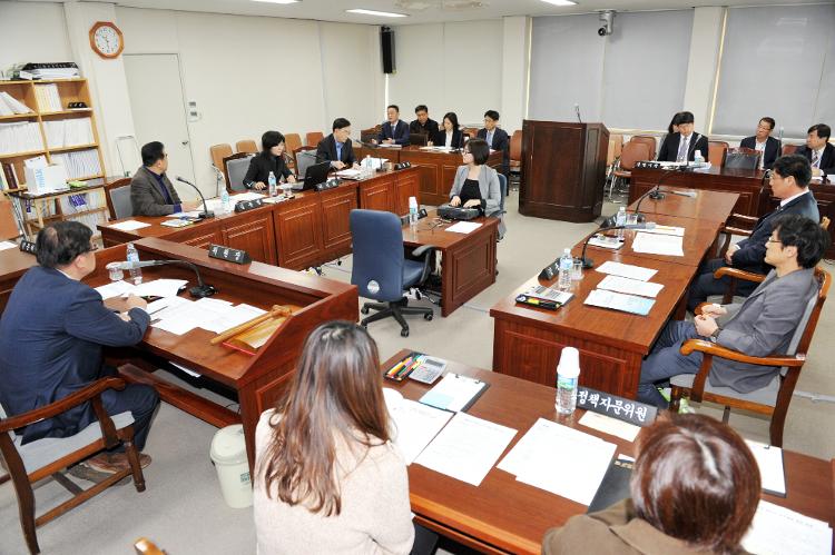  문화관광스포츠위원회 제1차회의- 문화관광스포츠위원회 회의실