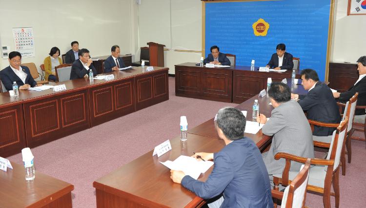제주특별법 제도개선 및 토지정책 특별위원회-소회의실