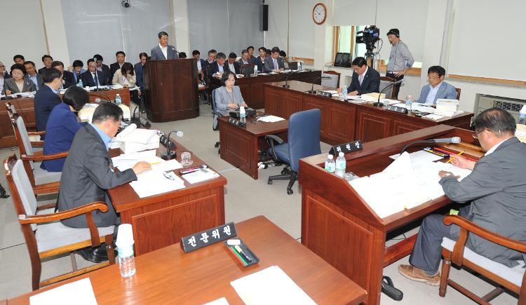 제340회 제주특별자치도의회 임시회 문화관광스포츠위원회 제1차 회의-위원회 회의실