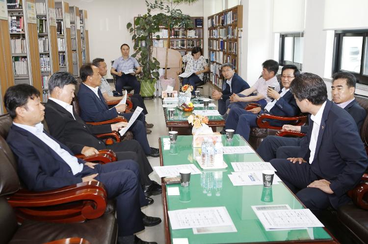  제주특별법 제도개선 및 토지정책 특별위원회 간담회 -정책자료실