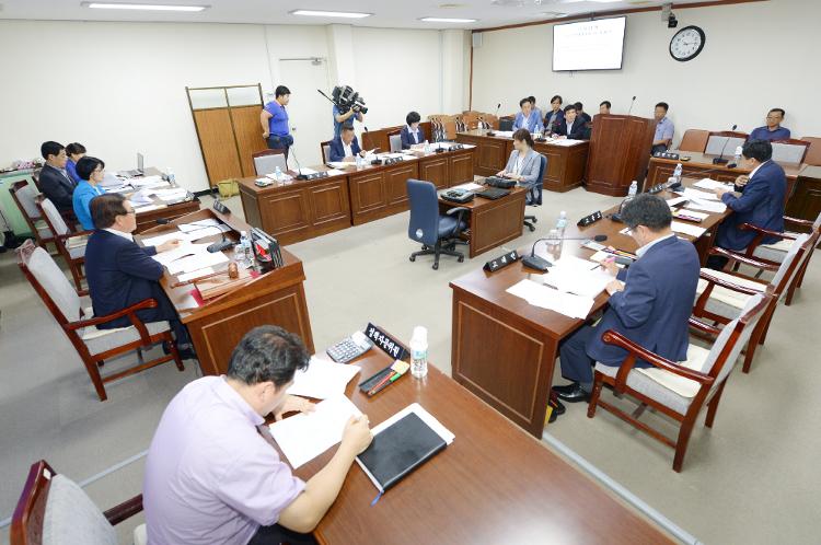  제344회 임시회 농수축경제위원회 제2차회의- 농수축경제위원회회의실
