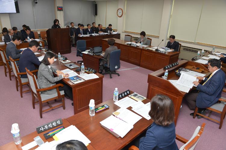 제369회 임시회 문화관광체육위원회 4차회의- 문화관광체육위원회 회의실