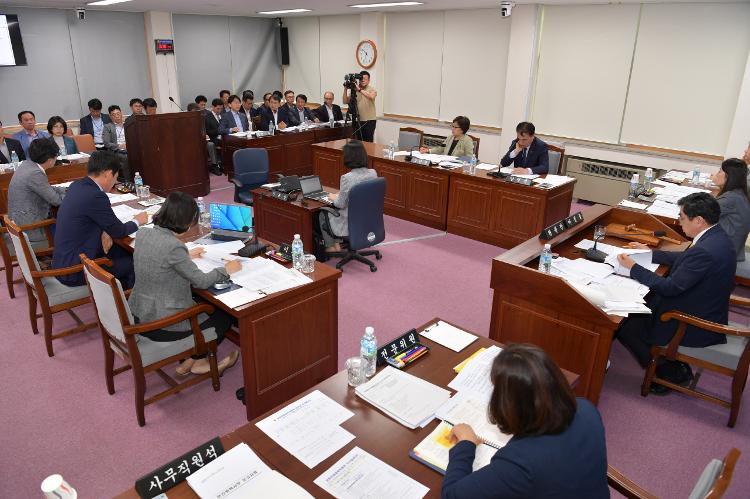 제372회 임시회 문화관광체육위원회 1차회의- 문화관광체육위원회 회의실