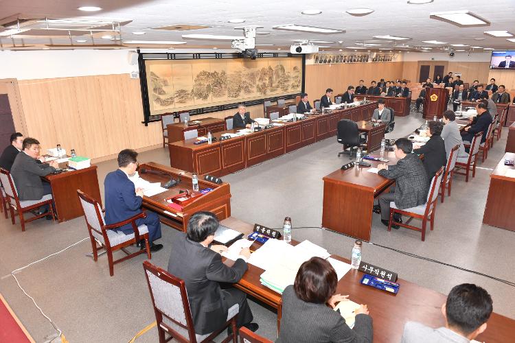 제370회 임시회 예산결산특별위원회 3차 회의- 대회의실