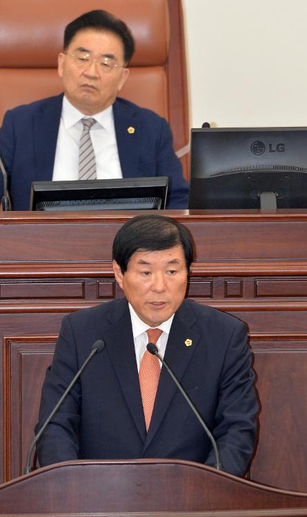  제364회 정례회 제5차 본회의 도정질문- 본회의장