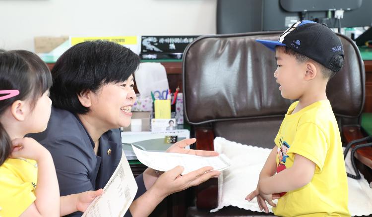 띠앗어린이집 원생 오영희 의원실 방문