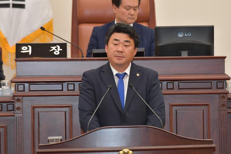 제371회 임시회 제3차 본회의 강충룡 의원 도정질문- 본회의장