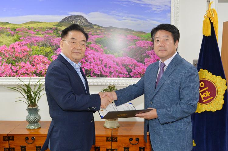  예결전문위원 임용장 수여식- 의장실