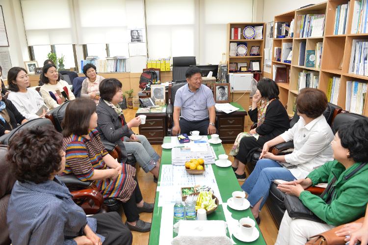  더불어 민주당 천안병 여성위원회 제주특별자치도의회 김경학 운영위원장 예방-