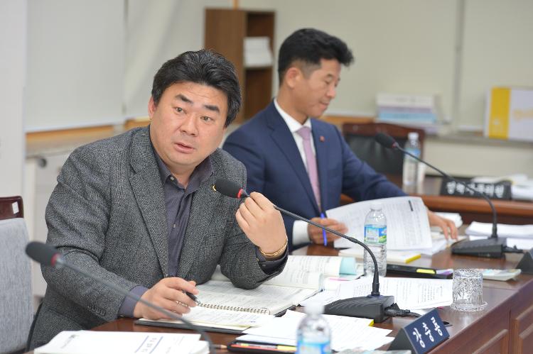 제369회 임시회 농수축경제위원회 2차 회의 - 농수축경제위원회 회의실