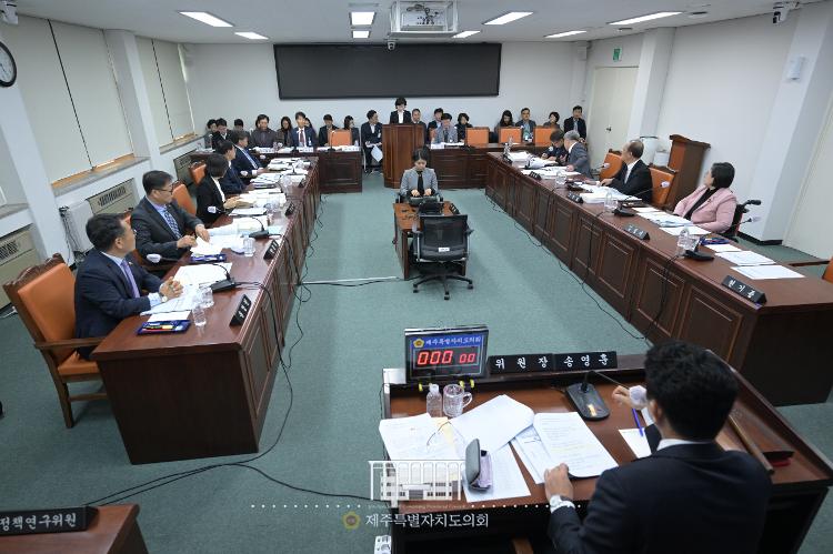 (2023.11.23)제422회 제2차정례회 의회운영위원회 제1차회의-소희의실