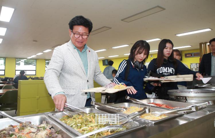 천원의 밥상 현장방문 한라대학교